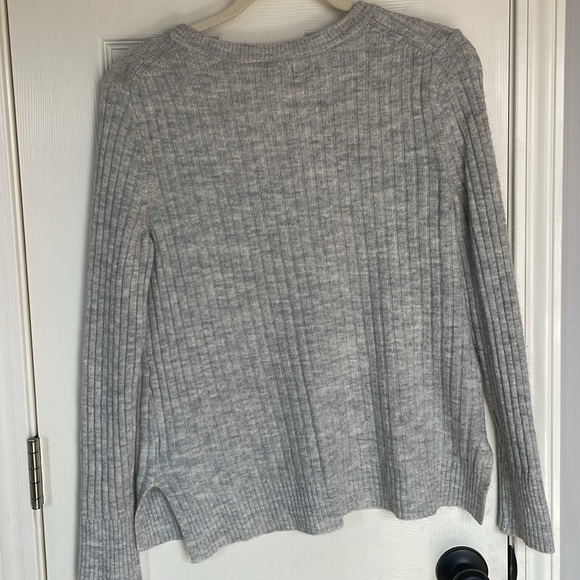 Medium grey ribbed sweater - Picture 7 of 7